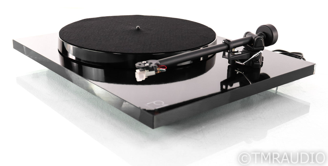 Rega P1 Belt Drive Turntable; Black; Planar 1; Rega Carbon MM Cartridge