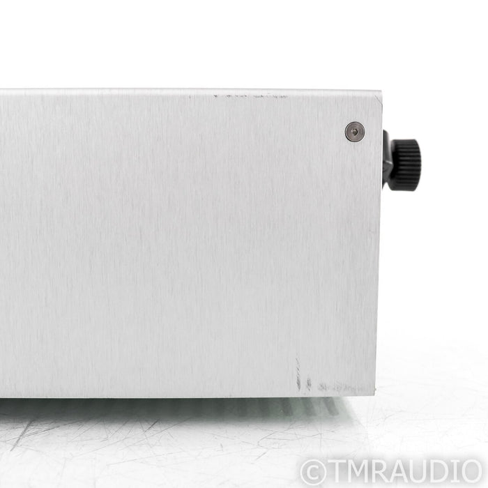 Ayre AX-7e Stereo Integrated Amplifier; AX7e; Remote