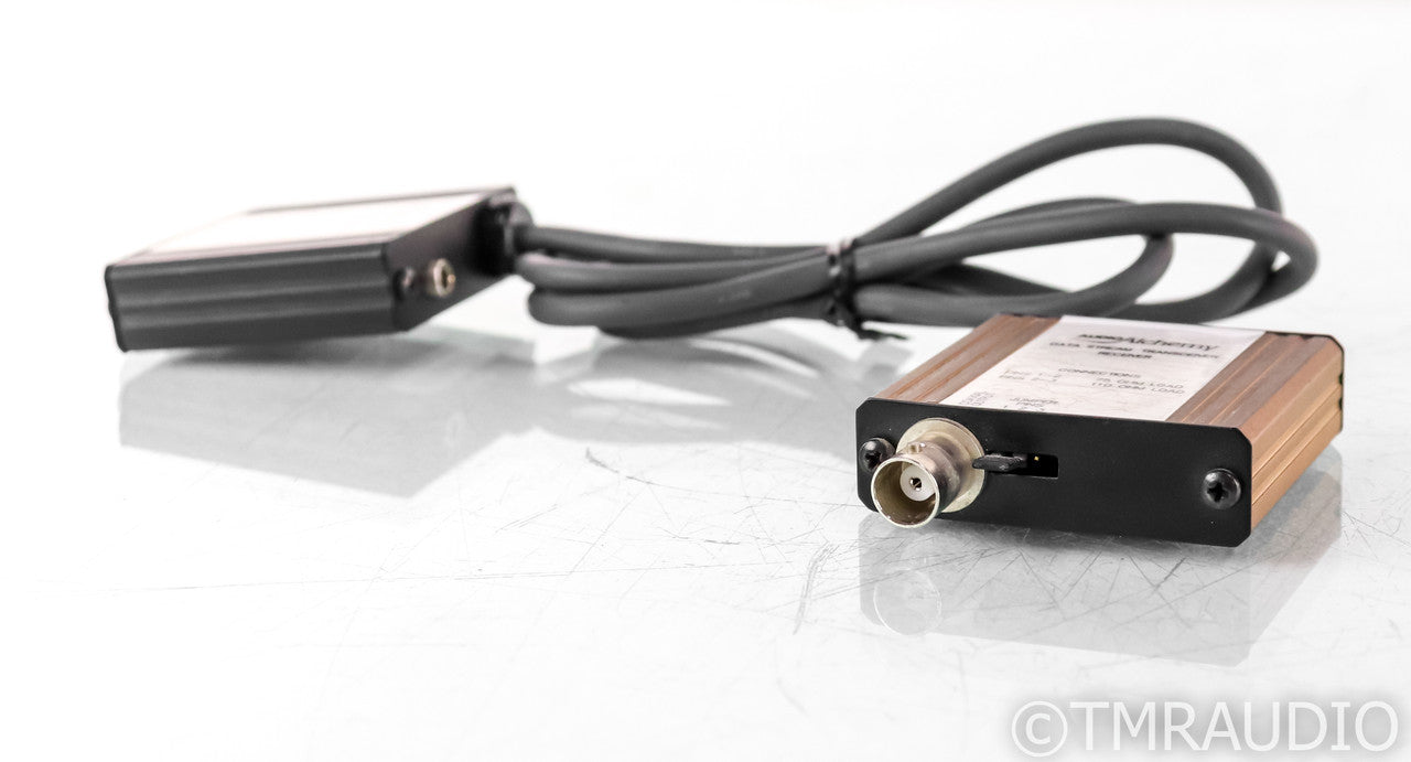Audio Alchemy Data Stream Tranceiver Powered BNC Cable; 1m Digital Interconnect