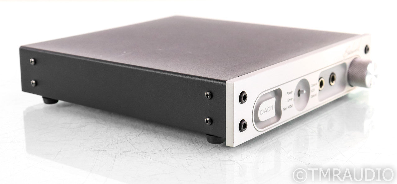 Benchmark DAC1 DAC / Headphone Amplifier; D/A Converter; DAC-1