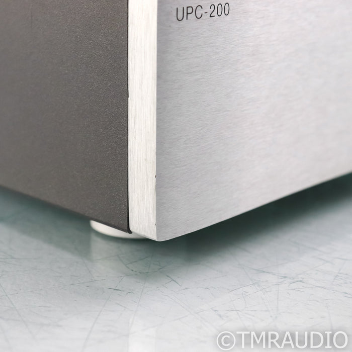 PS Audio UPC-200 AC Power Line Conditioner; UPC200