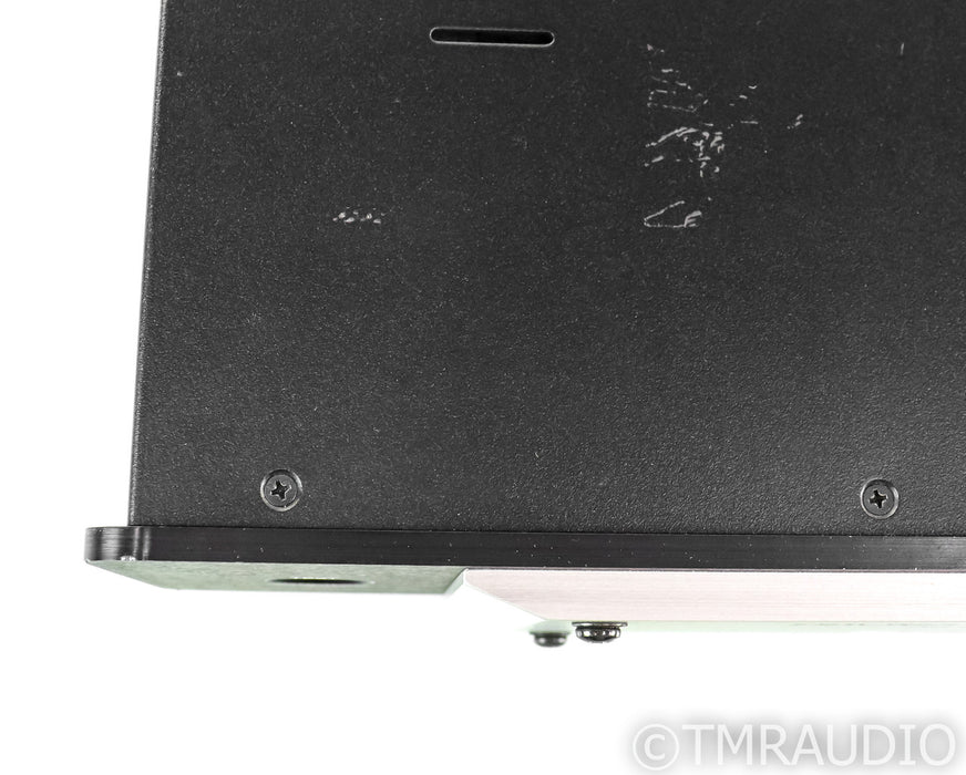 Furman IT-Reference AC Power Line Conditioner; Discrete Symmetrical Power