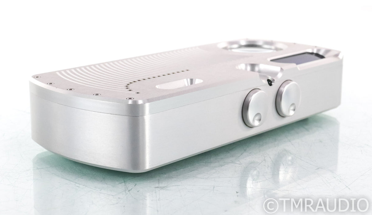 Chord Electronics Prima Stereo Preamplifier; Silver; Remote