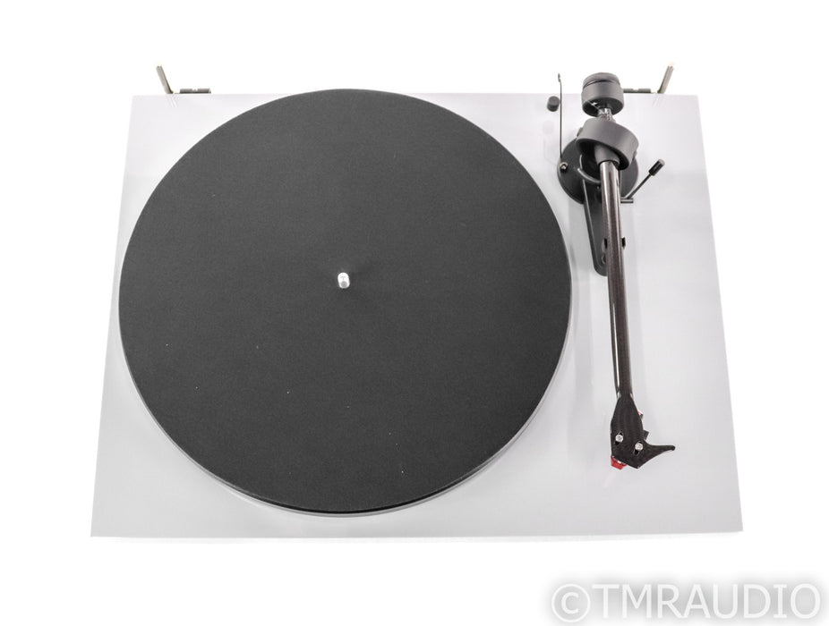 Pro-Ject Debut Carbon DC Belt Drive Turntable
