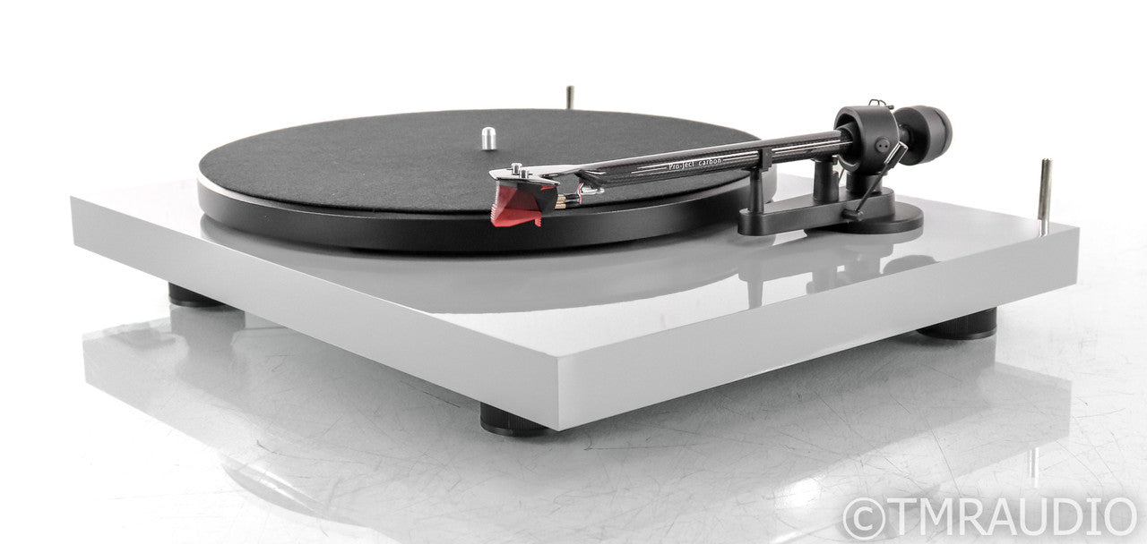 Pro-Ject Debut Carbon DC Belt Drive Turntable