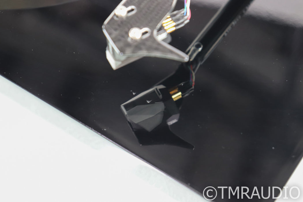 Pro-Ject 1Xpression Carbon Classic Turntable; Black; Ortofon 2M Silver (Open Box w/Warranty); Black; Ortofon 2M Silver (Open Bo
