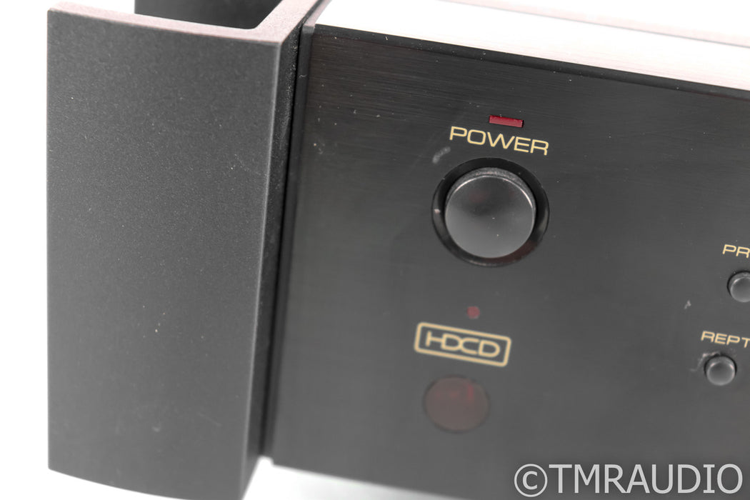 Rotel RCD-1072 CD Player; RCD1072; Black; HDCD; Remote