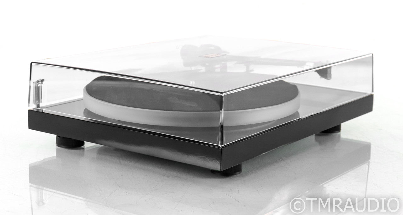 Pro-Ject Project Debut Carbon DC Belt Drive Turntable; Ortofon 2M Blue Cartridge