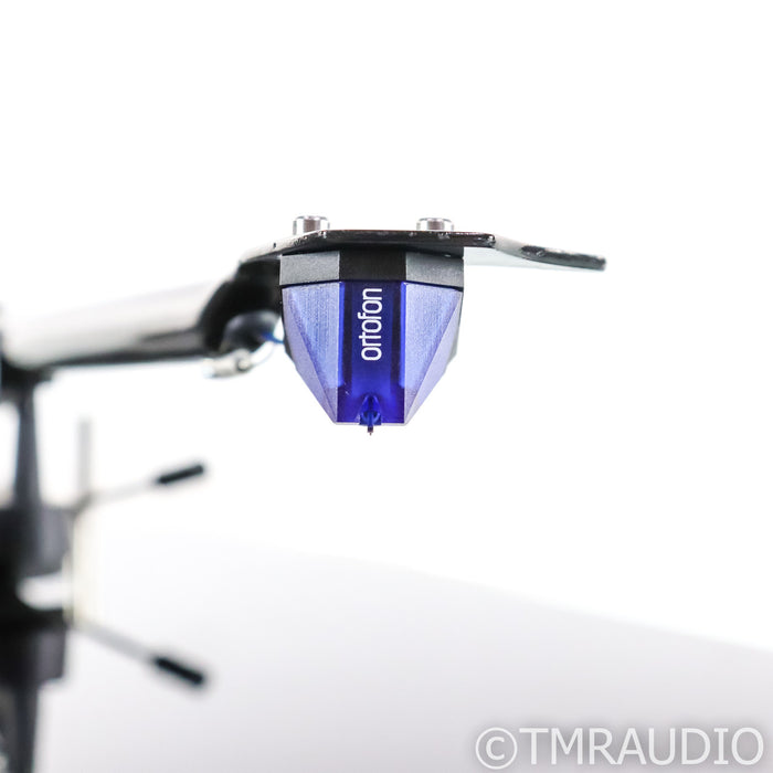 Pro-Ject Project Debut Carbon DC Belt Drive Turntable; Ortofon 2M Blue Cartridge