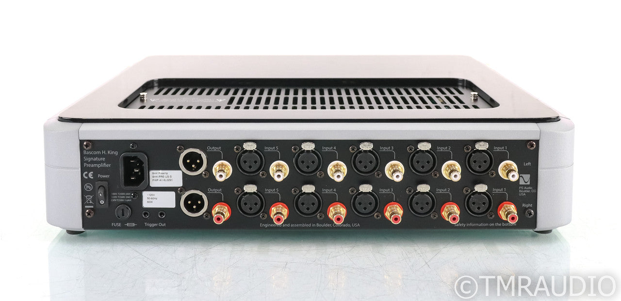 PS Audio BHK Signature Stereo Tube Hybrid Preamplifier; Silver; Remote (Used)