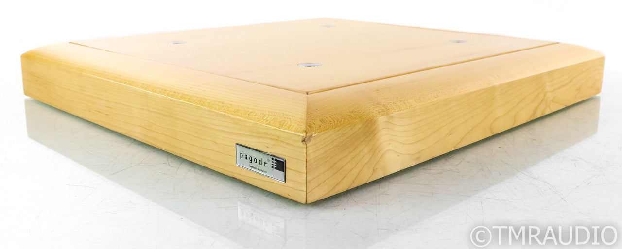 Finite Elemente Pagode Master Reference Platform Isolation Stand; Natural Maple