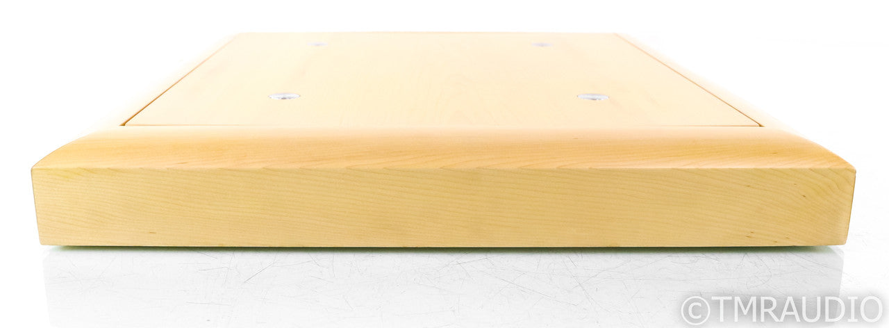Finite Elemente Pagode Master Reference Platform Isolation Stand; Natural Maple