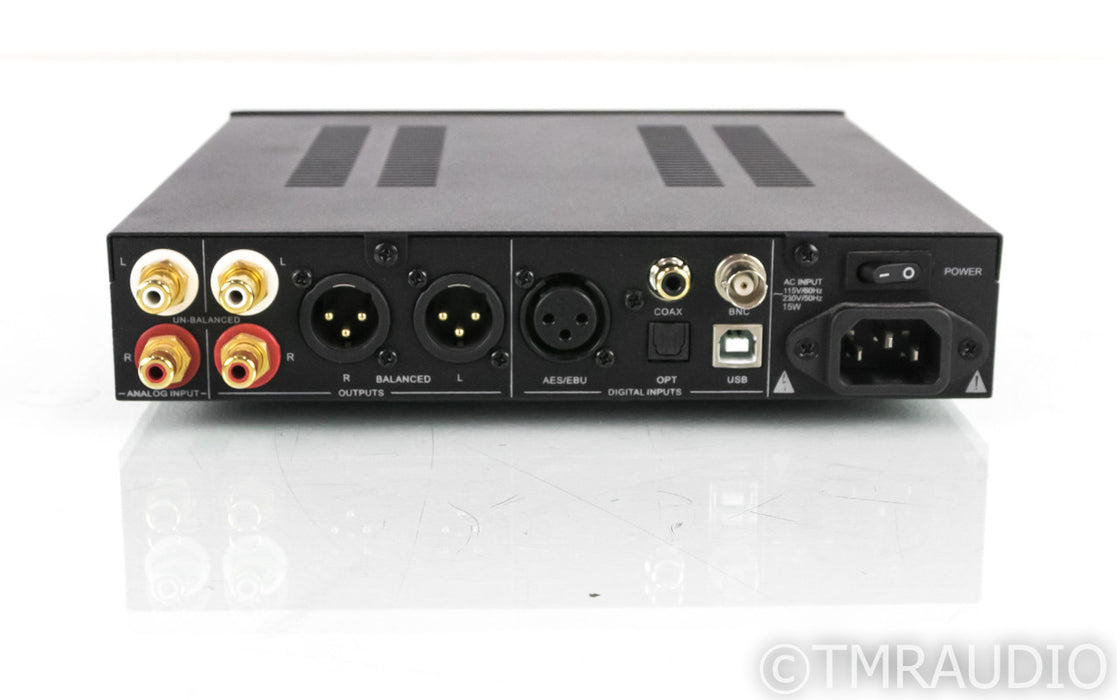 Emotiva Stealth DC-1 DAC; D/A Converter; Preamplifier; DC1; Remote