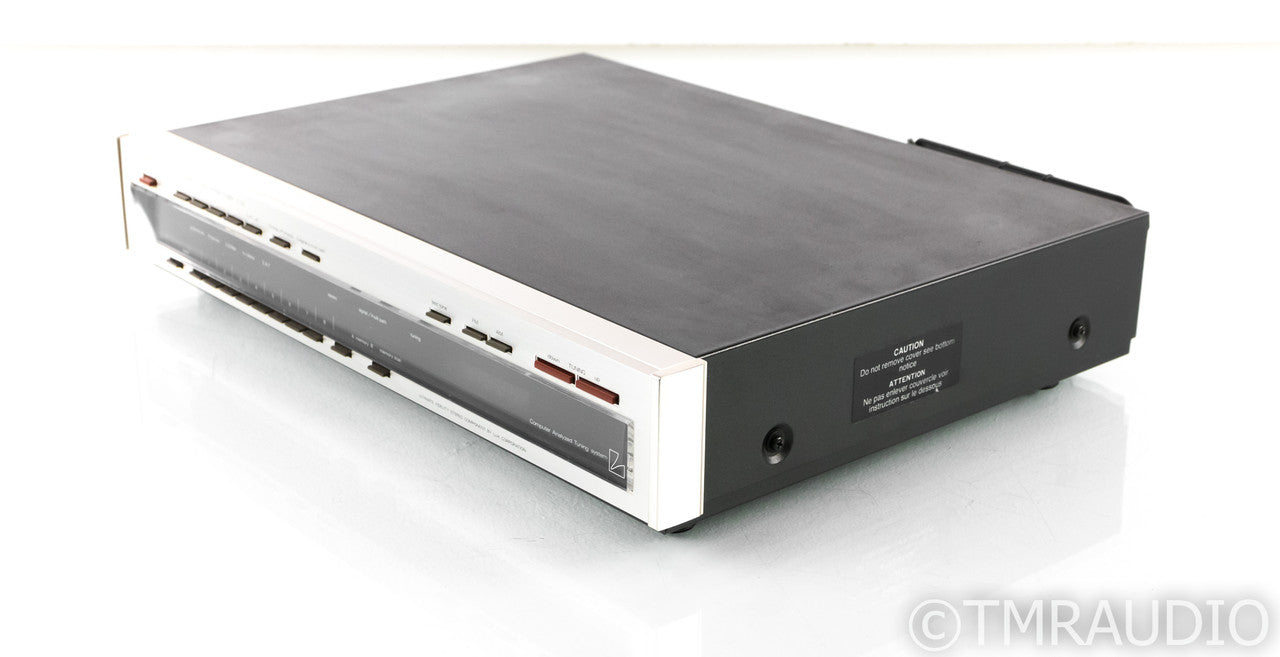 Luxman T-02 Vintage Digital AM / FM Tuner; T 02