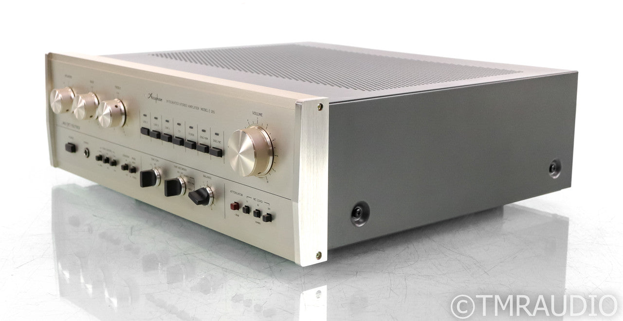 Accuphase E-205 Vintage Stereo Integrated Amplifier; E205; MOSFET; MM / MC Phono
