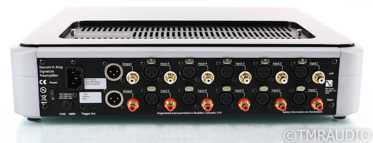 PS Audio BHK Signature Tube Hybrid Stereo Preamplifier; Silver; Remote (Used)