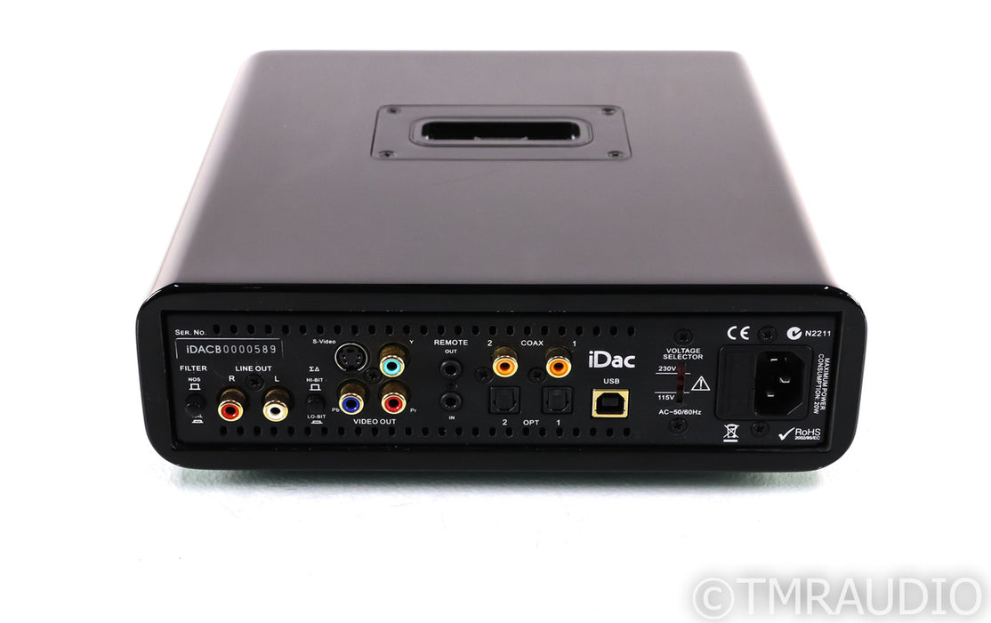 Peachtree Audio iDAC D/A Converter; iPod Dock; Remote