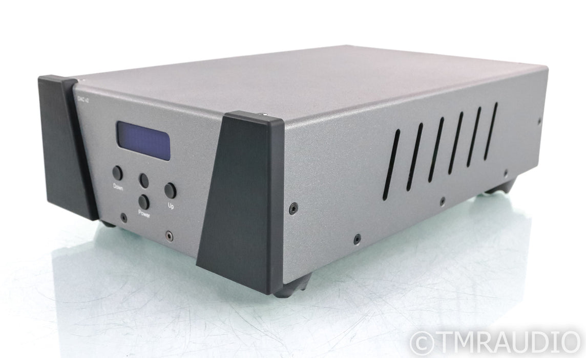 Wyred 4 Sound Dac 2v2 DAC; DAC2V2; Remote; USB; DSD; Femto Clock Upgrade