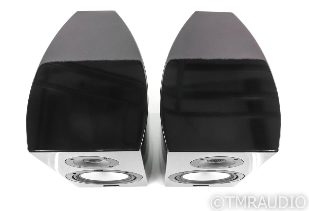 Canton Vento 830.2 Bookshelf Speakers; Gloss Black Pair