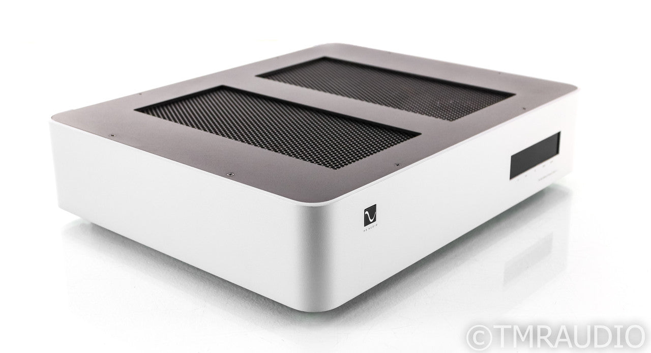 PS Audio PerfectWave Power Plant 3 Power Conditioner; AC Line Regenerator; P3