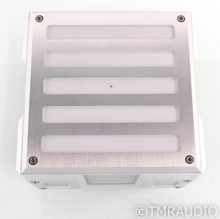 IsoTek Titan G2 AC Power Line Conditioner; Outlets Upgraded to EVO3