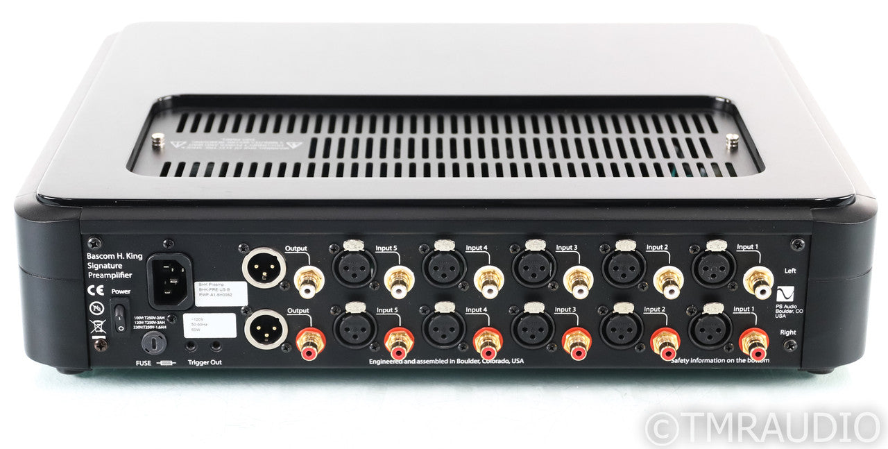 PS Audio BHK Signature Stereo Tube Hybrid Preamplifier; Black; Remote (Used) (1/3)