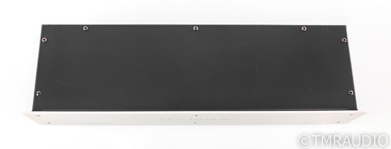 Shunyata Research Hydra Model-6 AC Power Line Conditioner; Diamondback cable