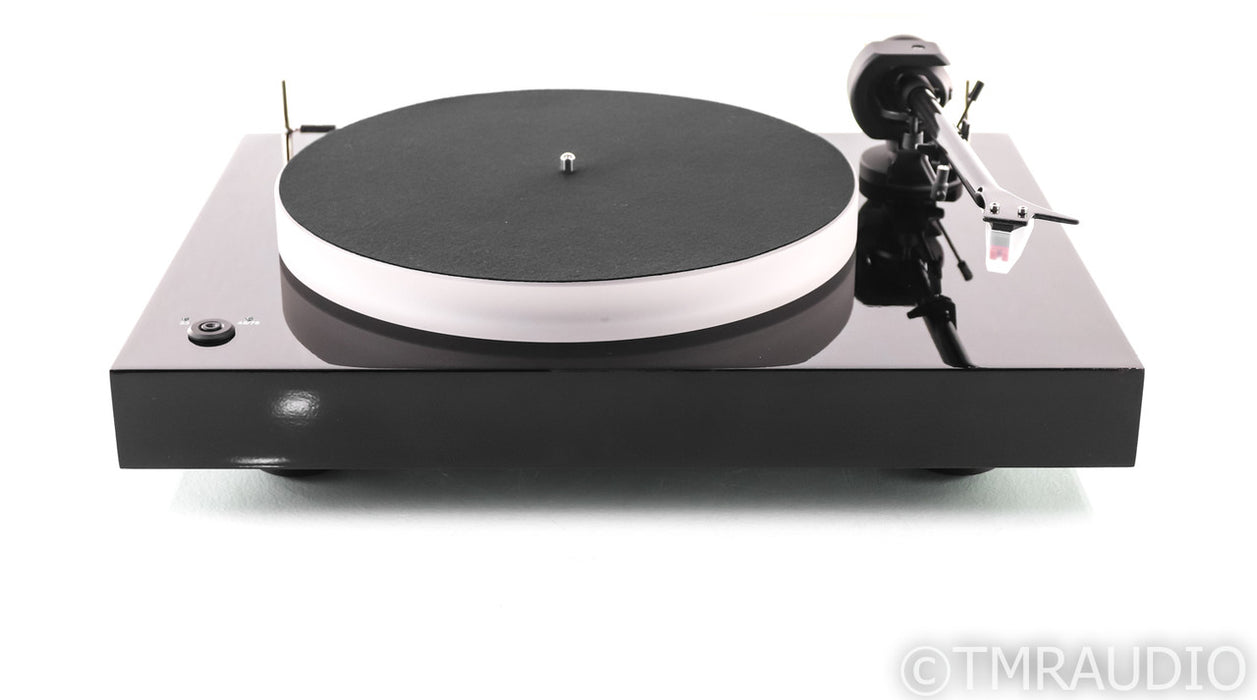 Pro-Ject X2 Turntable; Piano Black; Moonstone Cartridge