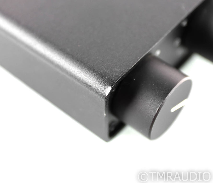 NuForce Icon Headphone Amplifier / DAC