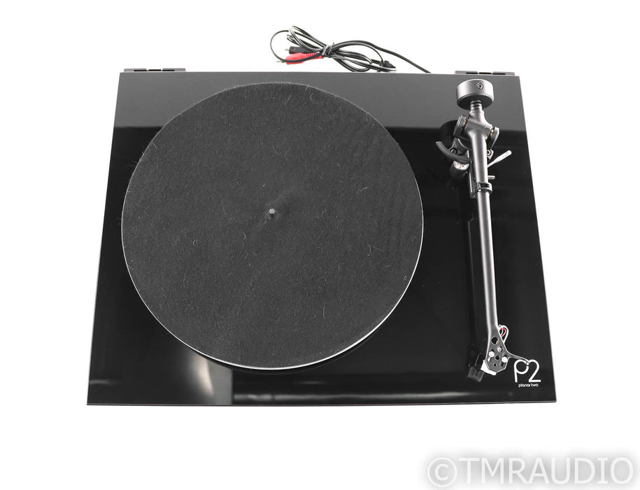Rega Planar 2 Belt Drive Turntable; RB 220 Tonearm; P2; Rega Carbon MM Cartridge