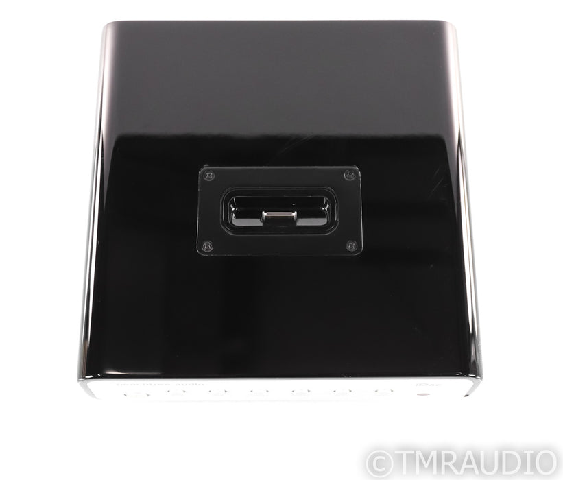 Peachtree Audio iDAC D/A Converter; iPod Dock; Remote