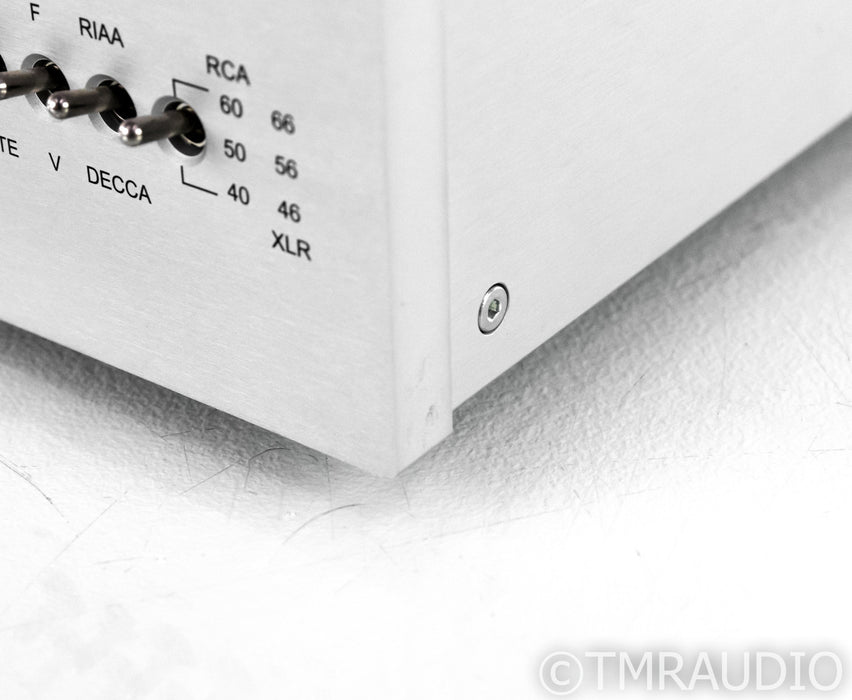 Pro-Ject Phono Box RS MM/MC Phono Preamplifier