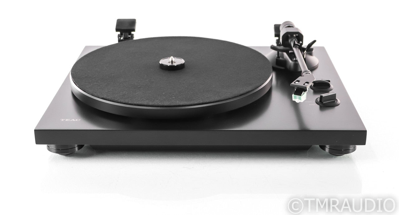 TEAC TN-300SE Belt Drive Turntable; TN300SE; Audio Technica AT95E MM Cartridge