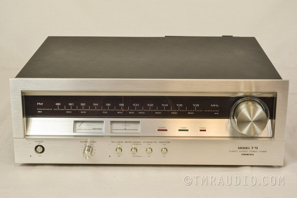 Onkyo T-9 Vintage AM / FM Tuner in Mint Condition