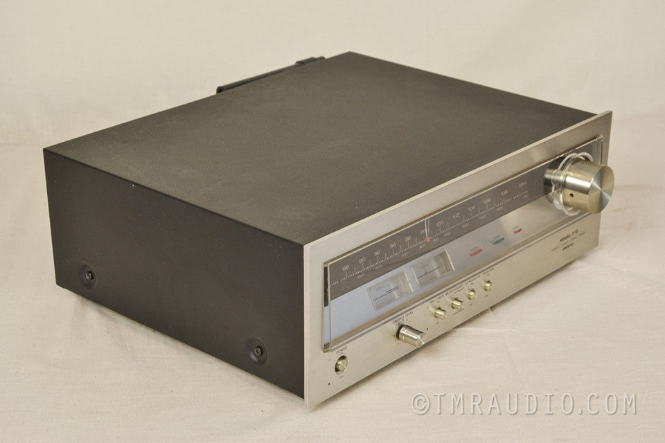 Onkyo T-9 Vintage AM / FM Tuner in Mint Condition