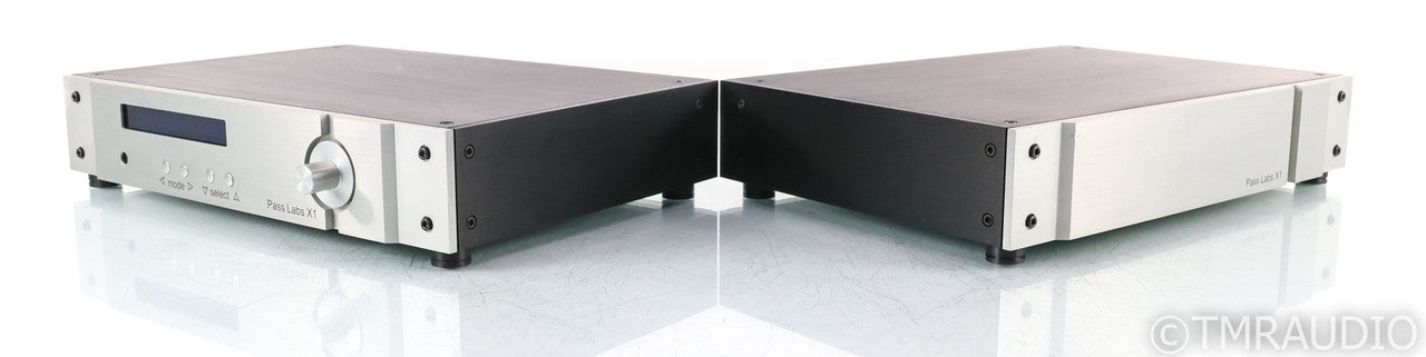 Pass Labs X1 Stereo Preamplifier