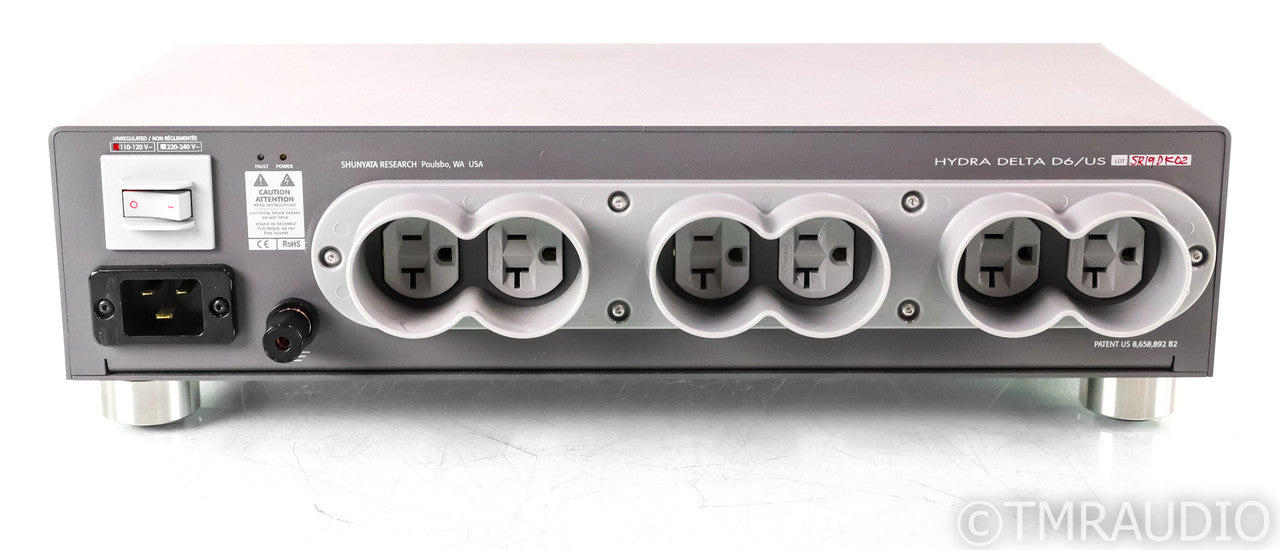 Shunyata Research Hydra Delta D6 AC Power Line Distributor; Silver