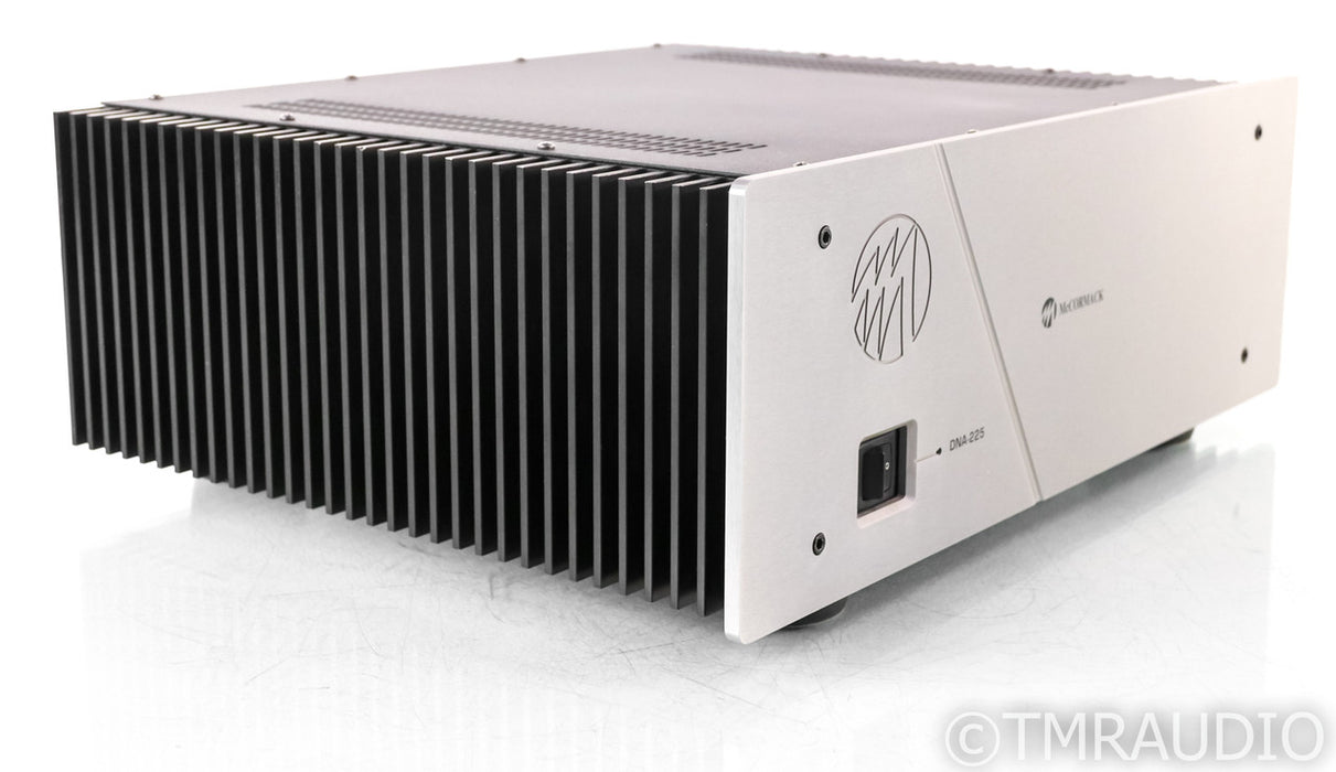 McCormack DNA-225 Stereo Power Amplifier; DNA225; Silver
