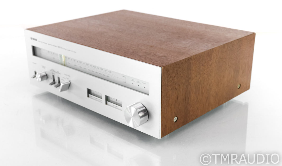 Yamaha CT-1010 Vintage AM / FM Tuner; Walnut; CT1010