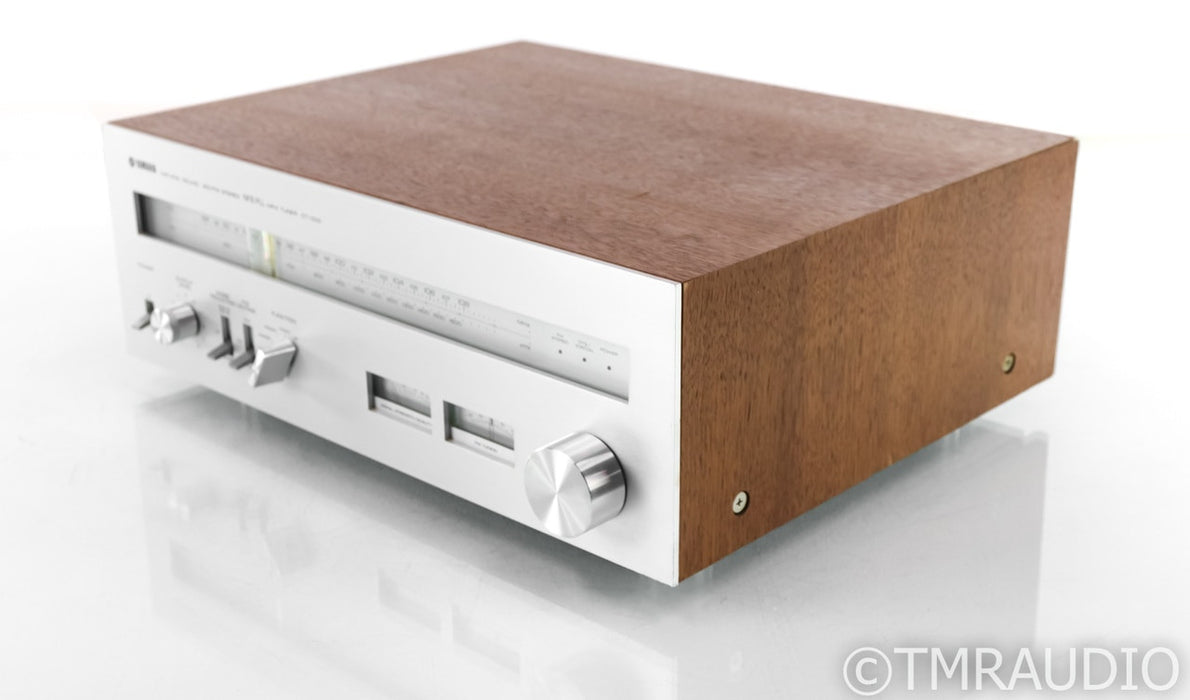 Yamaha CT-1010 Vintage AM / FM Tuner; Walnut; CT1010