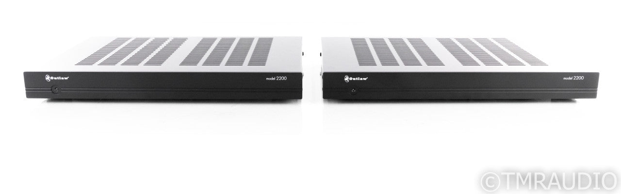 Outlaw Model 2200 Mono Power Amplifier