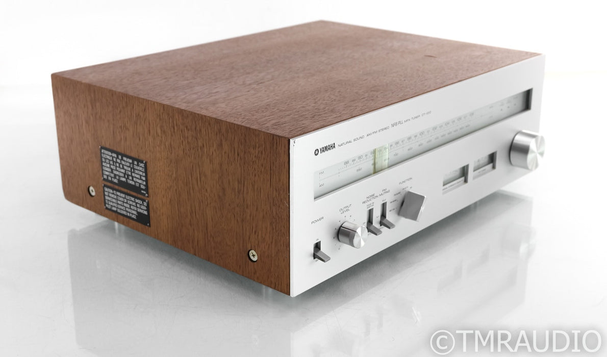Yamaha CT-1010 Vintage AM / FM Tuner; Walnut; CT1010