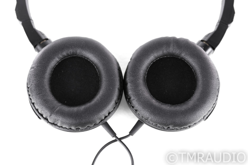 Audio Technica ATH-ES55 Closed Back On-Ear Headphones; ATHES55