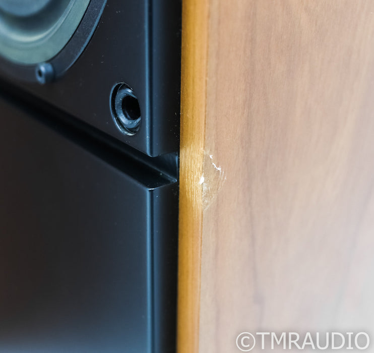 Meridian DSP5000 Powered Floorstanding Speakers