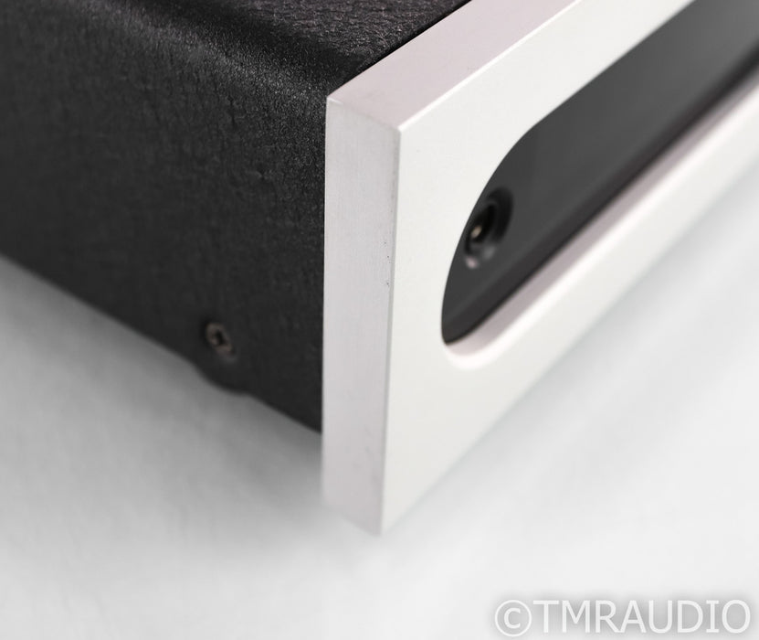 Bel Canto e.One DAC2.5 DAC; D/A Converter; Silver; Remote