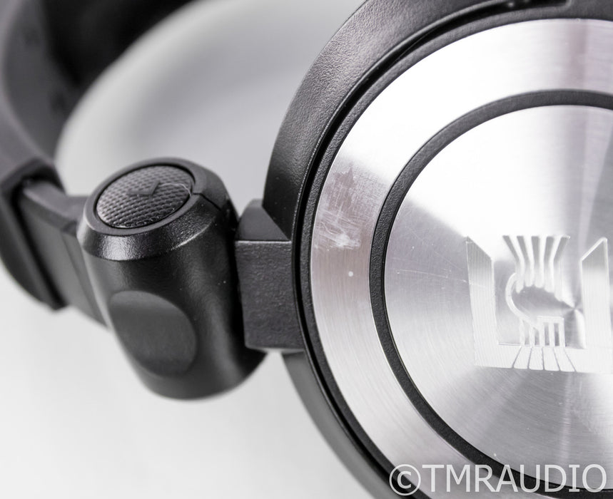Ultrasone Pro 900 Closed Back Dynamic Headphones