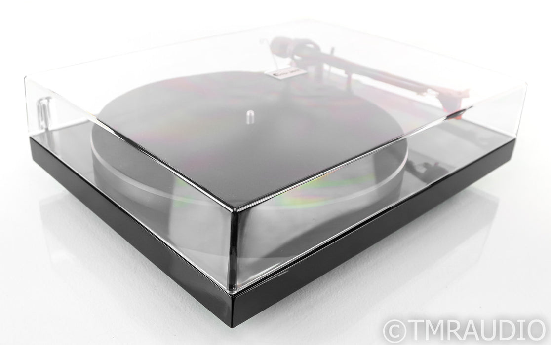 Pro-Ject Debut Carbon DC Belt Drive Turntable; Black; Ortofon 2M Red Cartridge