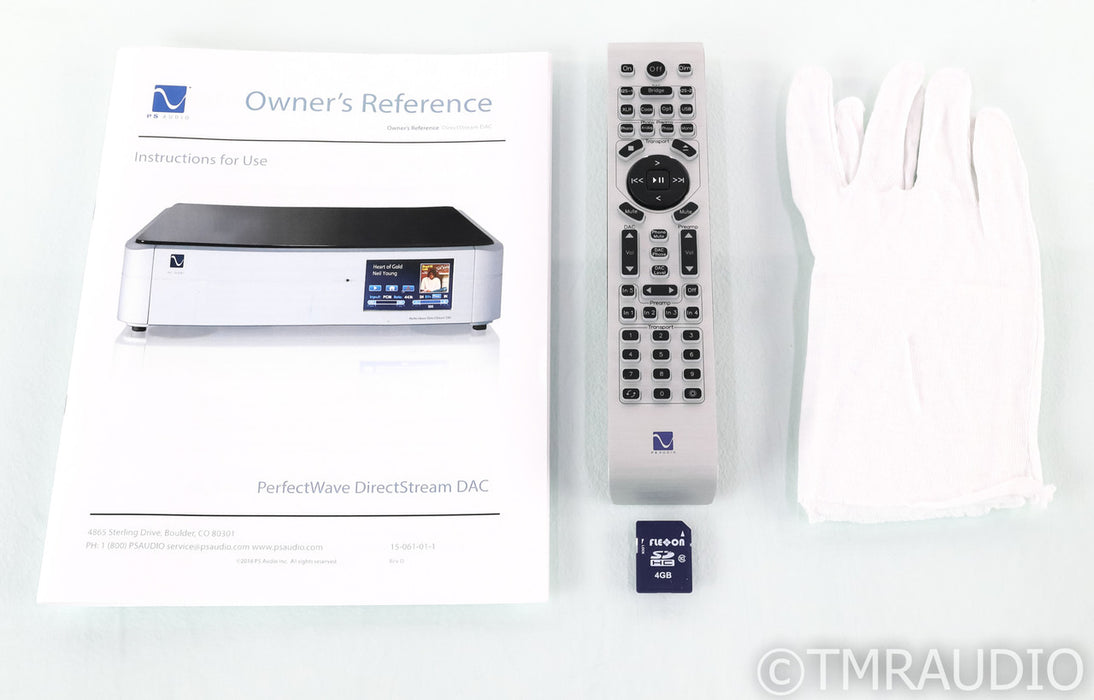 PS Audio PerfectWave DirectStream DAC; Remote; D/A Converter; Silver (Used)
