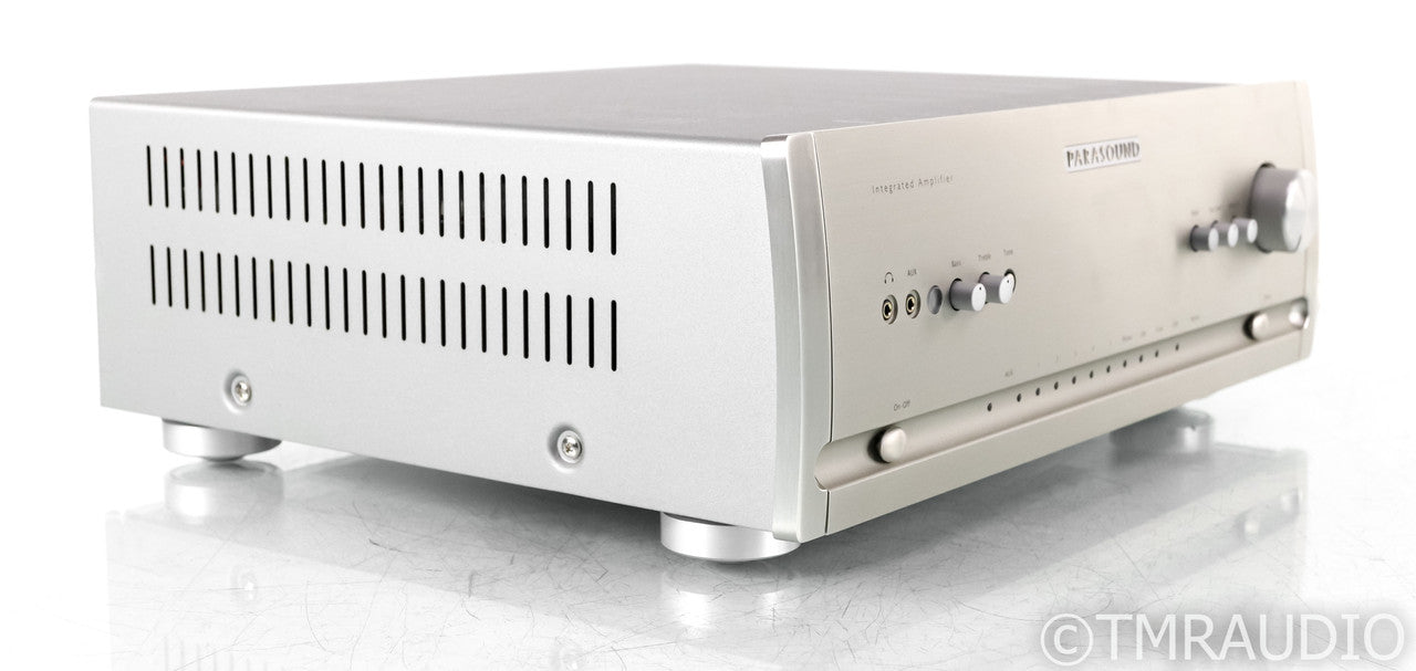 Parasound Halo Integrated 2.1 Channel Amplifier; Silver; MM / MC Phono; Remote