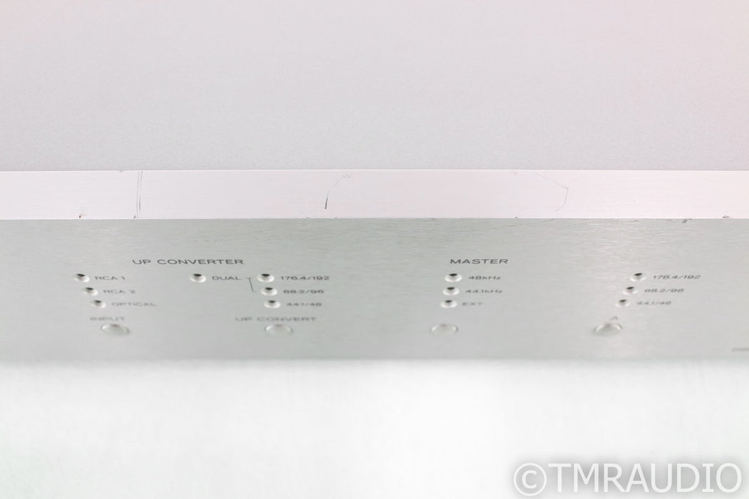 Esoteric G-25U Digital Reclocker / Upsampler